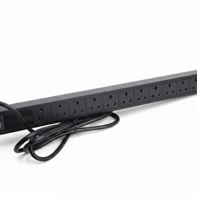 AMT 10-WAY UK PDU WITH 16A INDUSTRIAL PLUG