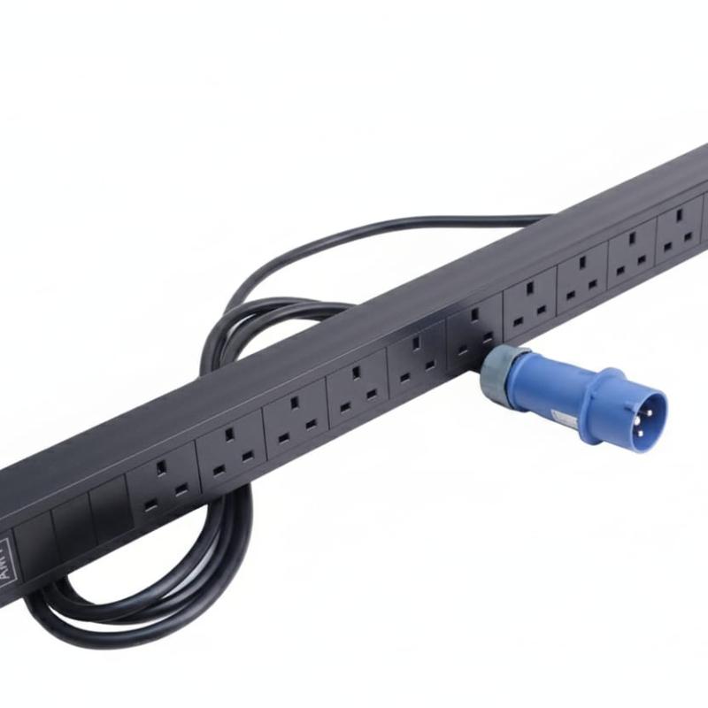 AMT 10-WAY UK PDU WITH 32A INDUSTRIAL PLUG