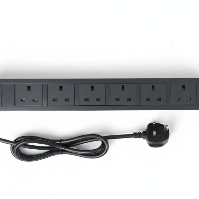 AMT 6 WAY UK TYPE PDU