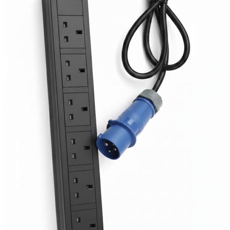 AMT 6-WAY UK PDU WITH 16A INDUSTRIAL PLUG
